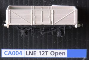 CA004 - LNER 17'6" 6 Plank 12T Open Wagon with Sack Doors + 10' u/f, plastic