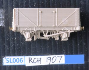 SL006 - RCH 1907 Charles Roberts POW 16'0" 7 Plank open wagon with side doors only, outside strapping, plastic